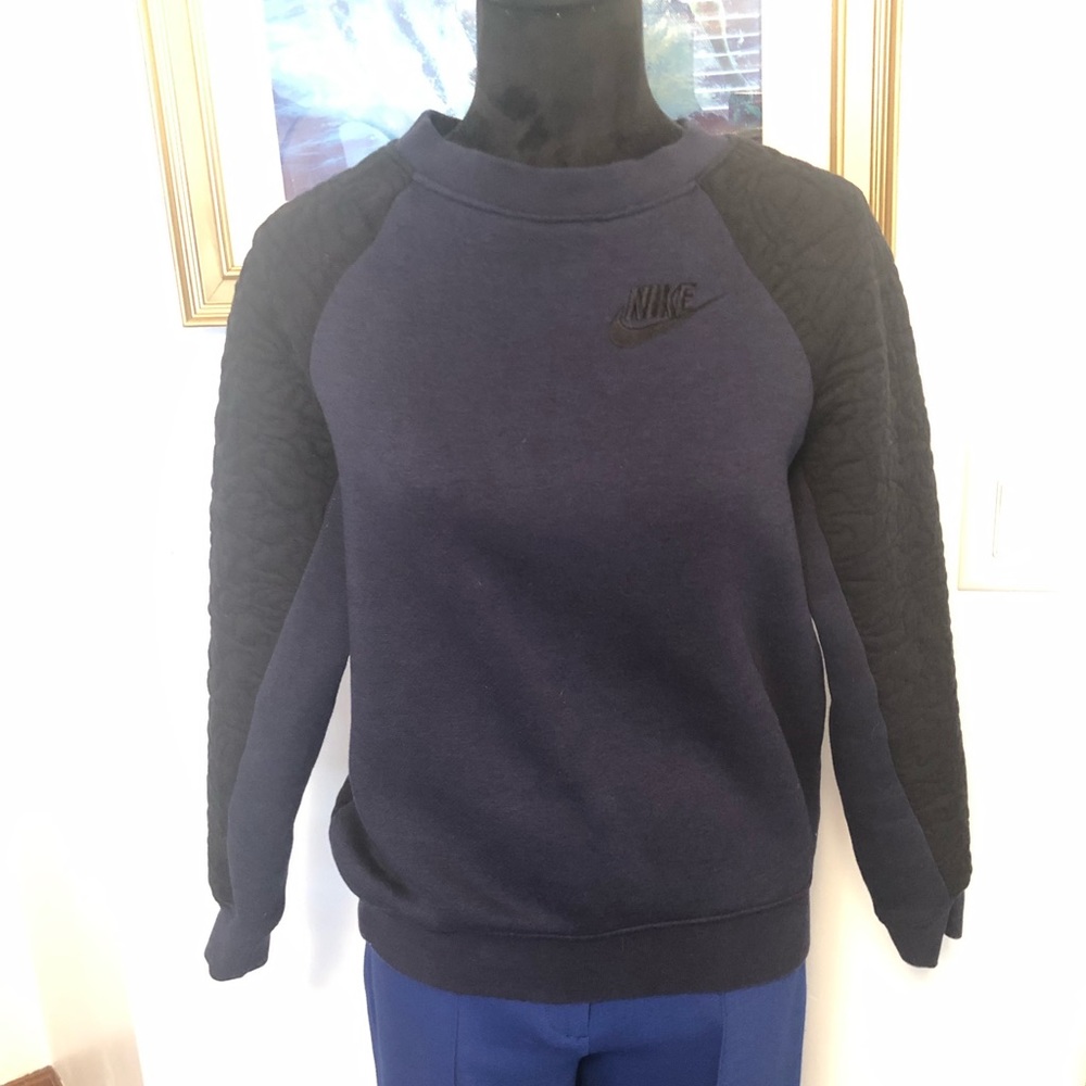 Nike Women Crew Neck Sweater